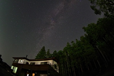 宿からの星空